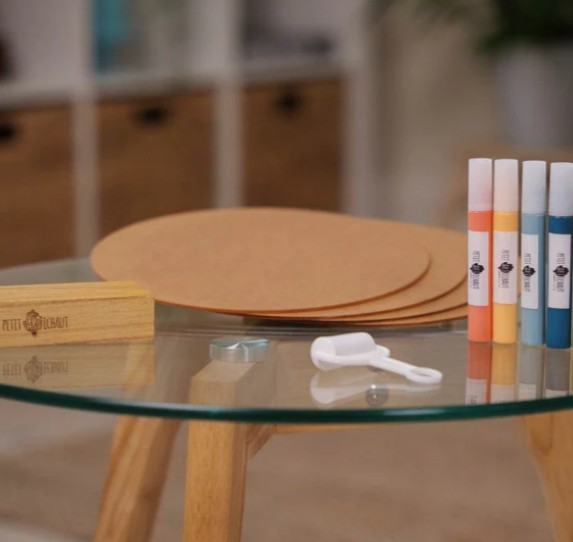 Family Colours Handprint Art Kit - Image 3